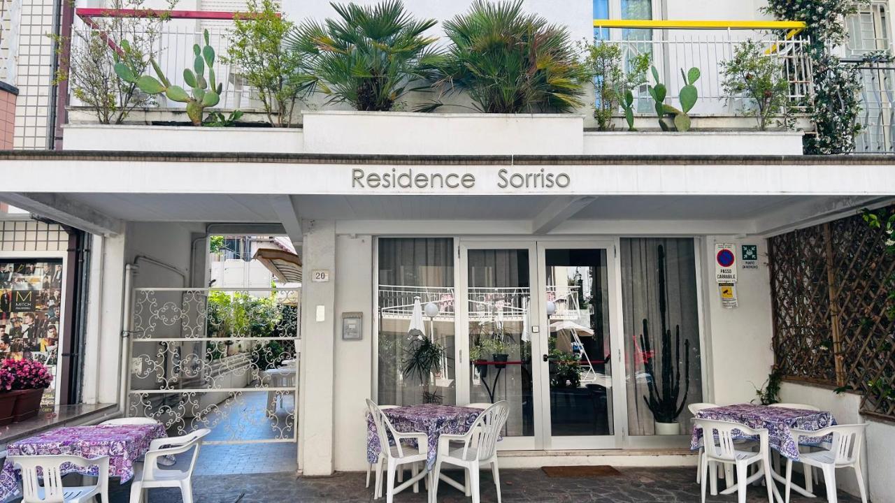 B&B Residence Sorriso Cattolica Exterior foto