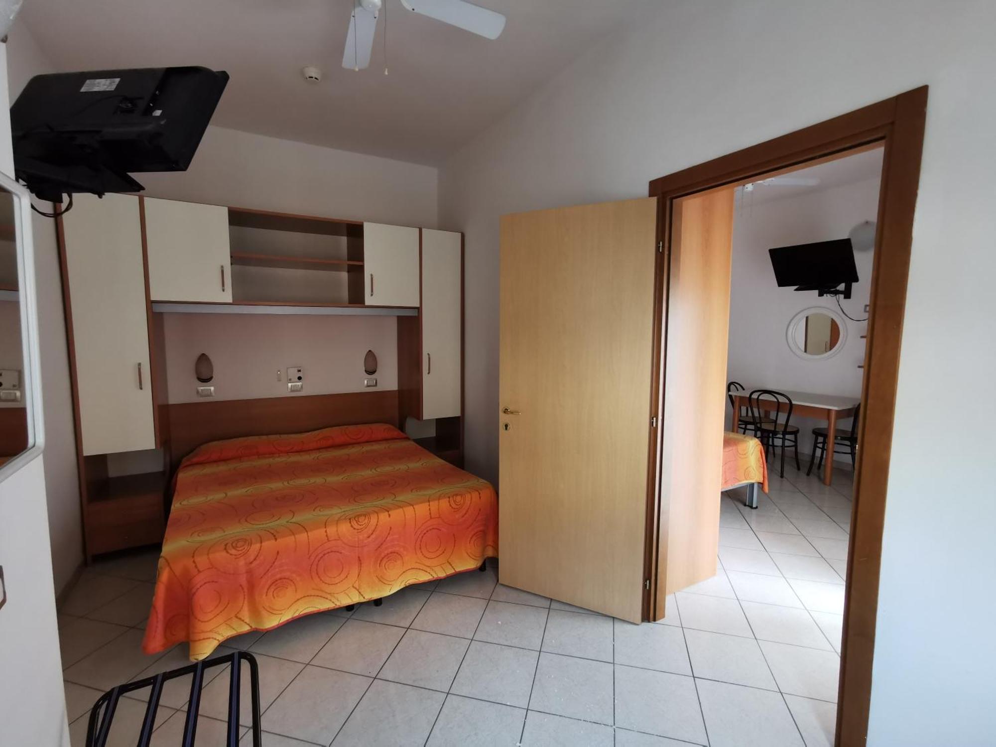 B&B Residence Sorriso Cattolica Exterior foto