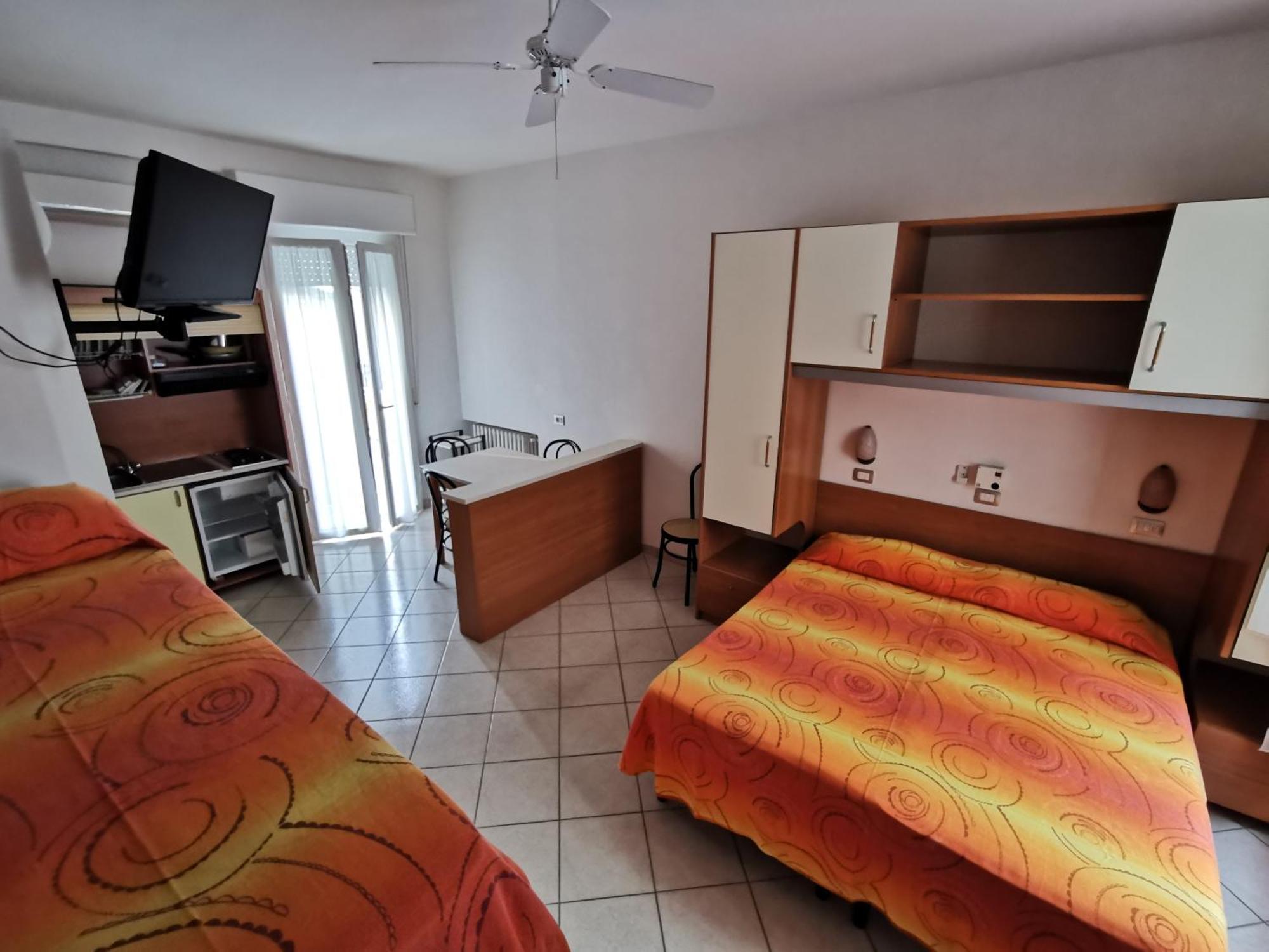 B&B Residence Sorriso Cattolica Exterior foto